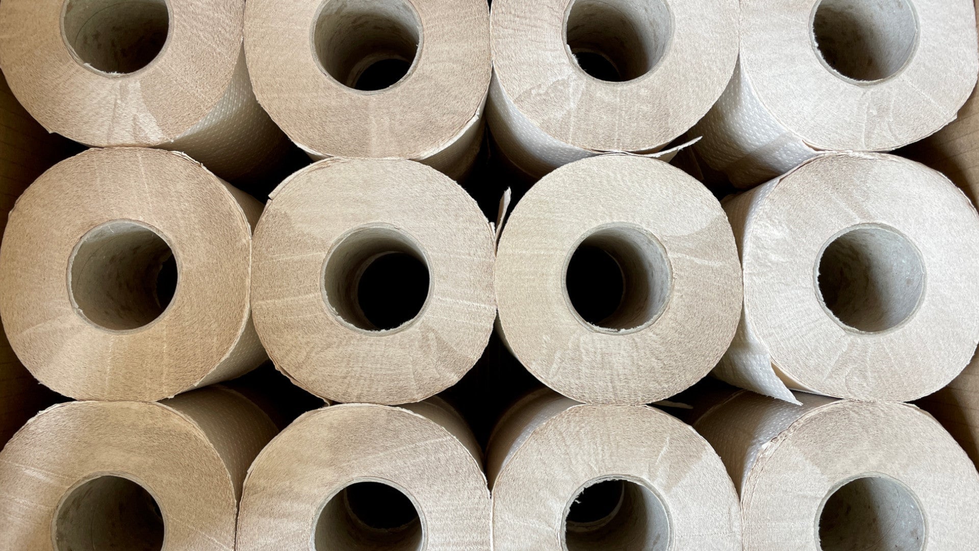 Which is more eco-friendly: bamboo or recycled toilet paper?