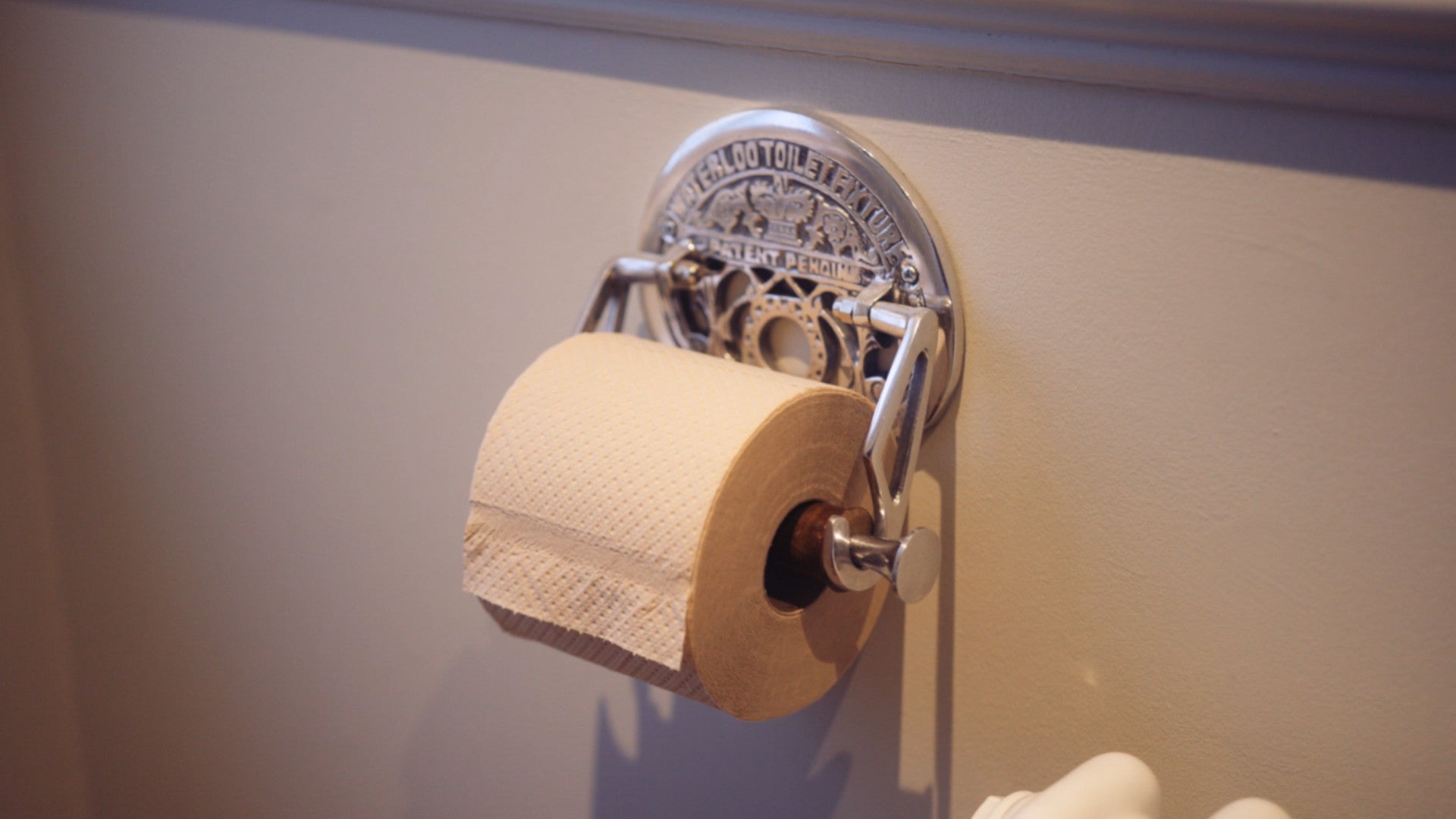 Our Top Seven Stylish Toilet Roll Holders